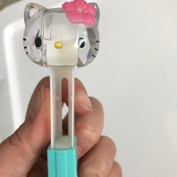 Hello kitty X pez dispenser - Picture 2 of 4